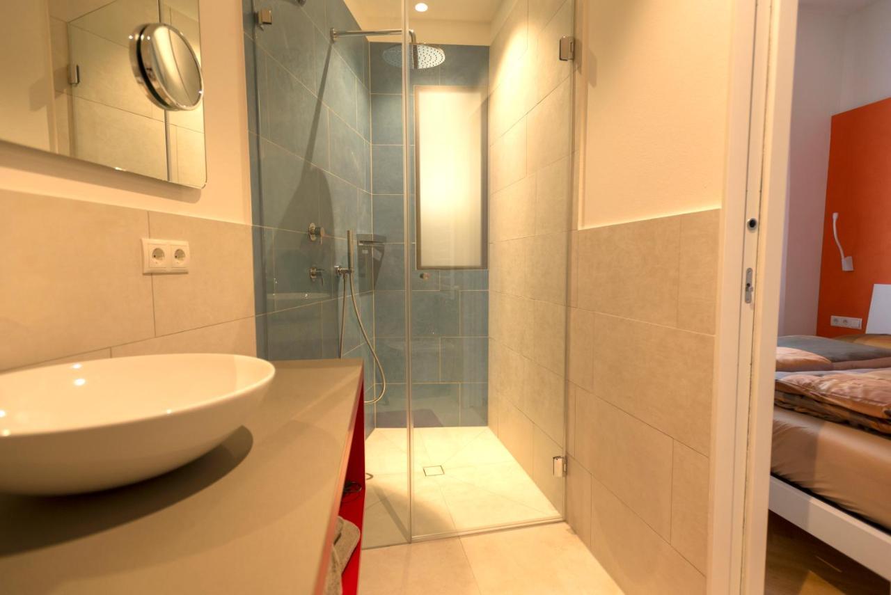 Apartment App110