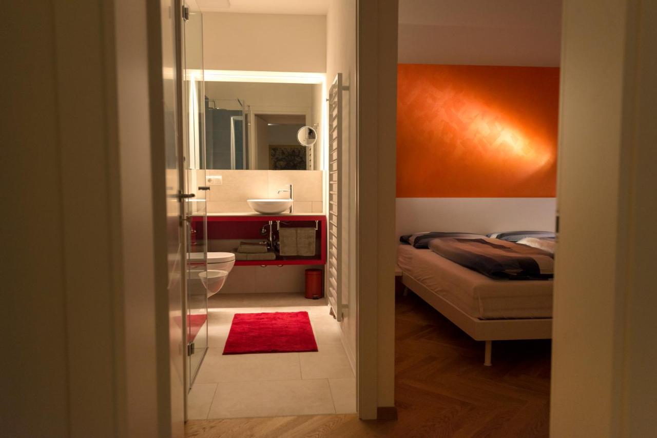 Apartment App110